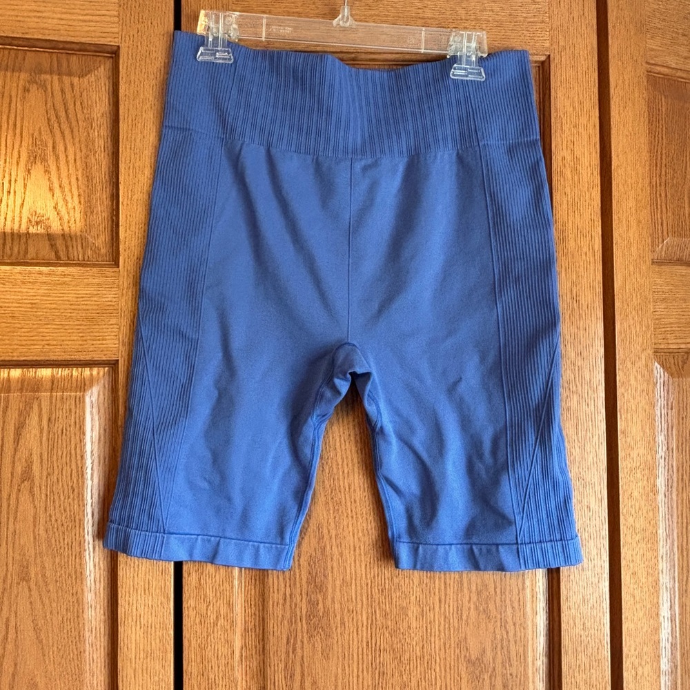 All in Motion light Blue legging Biker Shorts women’s XXL